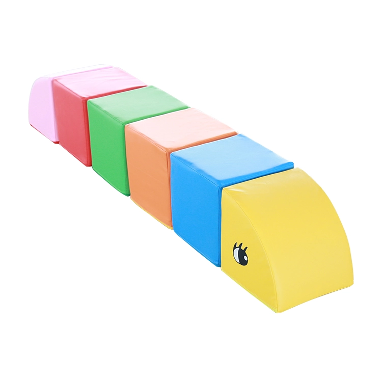 Ulat Segiempat Lembut